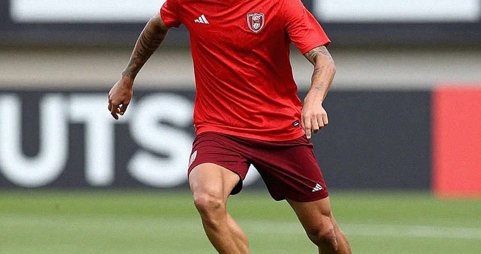 Quang Hải rút khỏi giải đấu khu vực: Mắt cá chân, khoảng trống sáng tạo và cái bẫy "Messi Việt Nam"